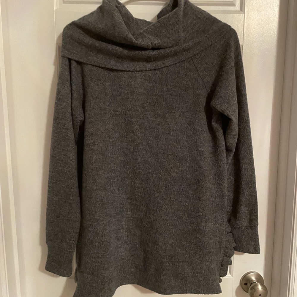 Cupio Split Ruffle Sweater - Picture 5 of 5